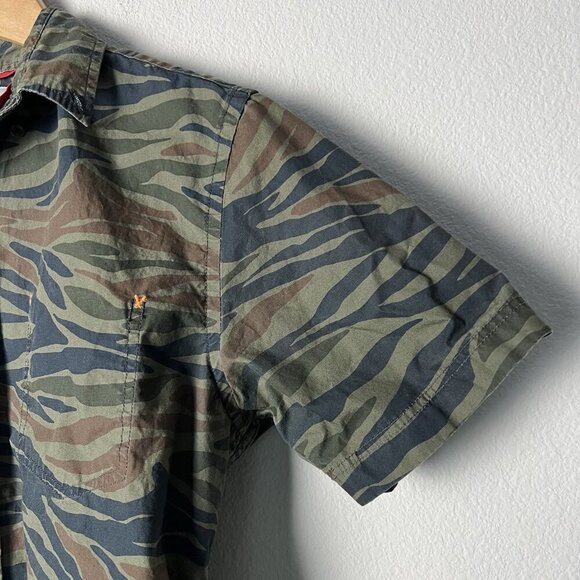 Anthropologie Your Neighbor Zebra Camo Button Up Shirt Cotton Size XS - Picture 2 of 7